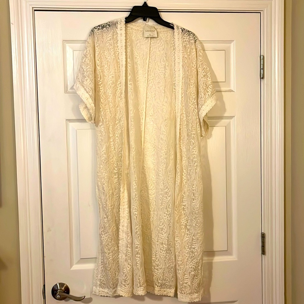 Line & Dot lace kimono